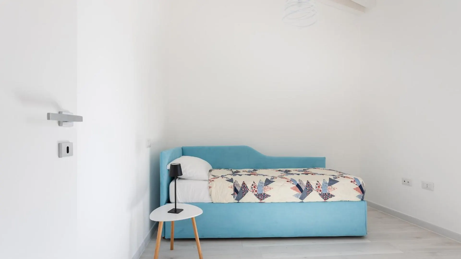 Ali'S Rooms And Apartments Càbras Penzion