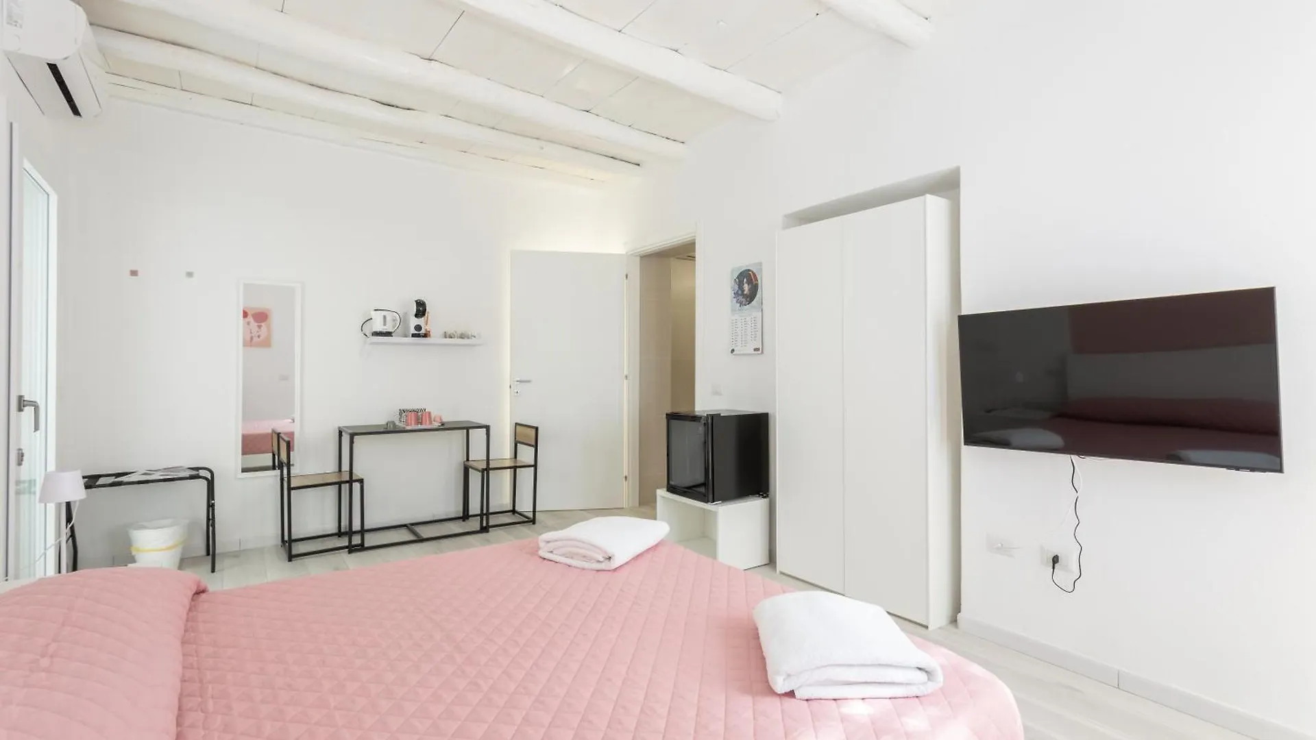 Ali'S Rooms And Apartments Càbras